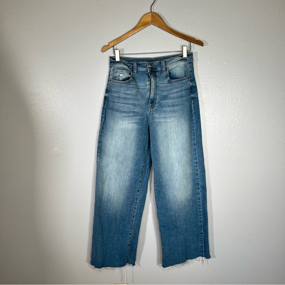 Forever 21 Denim - High Rise Wide Leg Crop Jeans L Raw Hem Medium Wash casual Fall everyday capsule